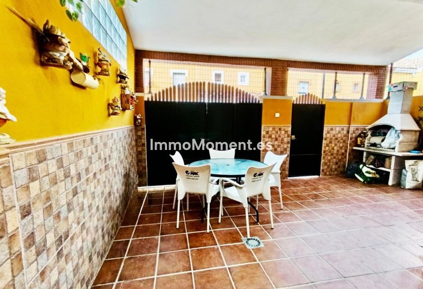 Bestaande woning - Rijtjeshuis - Binnenland  - Alhaurín de la Torre