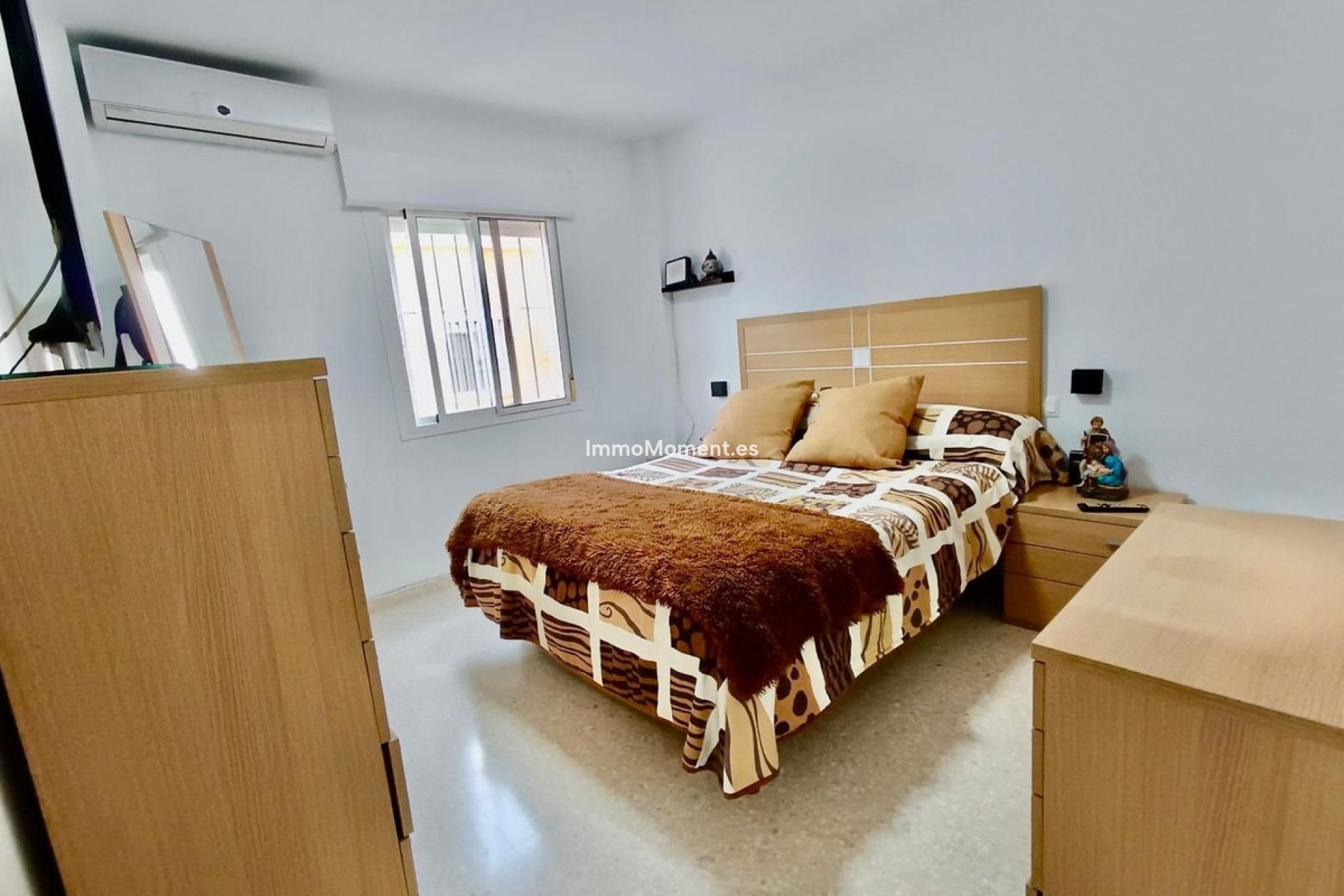 Bestaande woning - Rijtjeshuis - Binnenland  - Alhaurín de la Torre