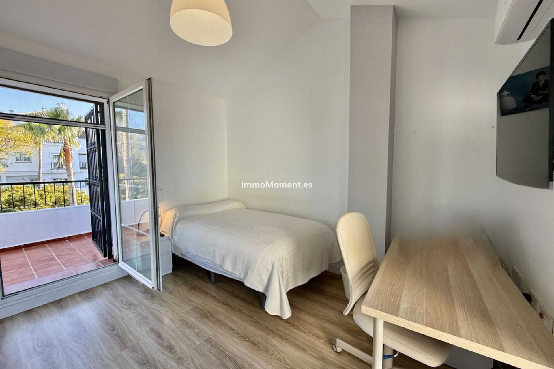 Bestaande woning - Rijtjeshuis - Binnenland  - Alhaurín de la Torre