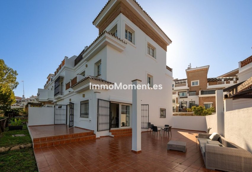 Bestaande woning - Rijtjeshuis - Binnenland  - Alhaurín de la Torre