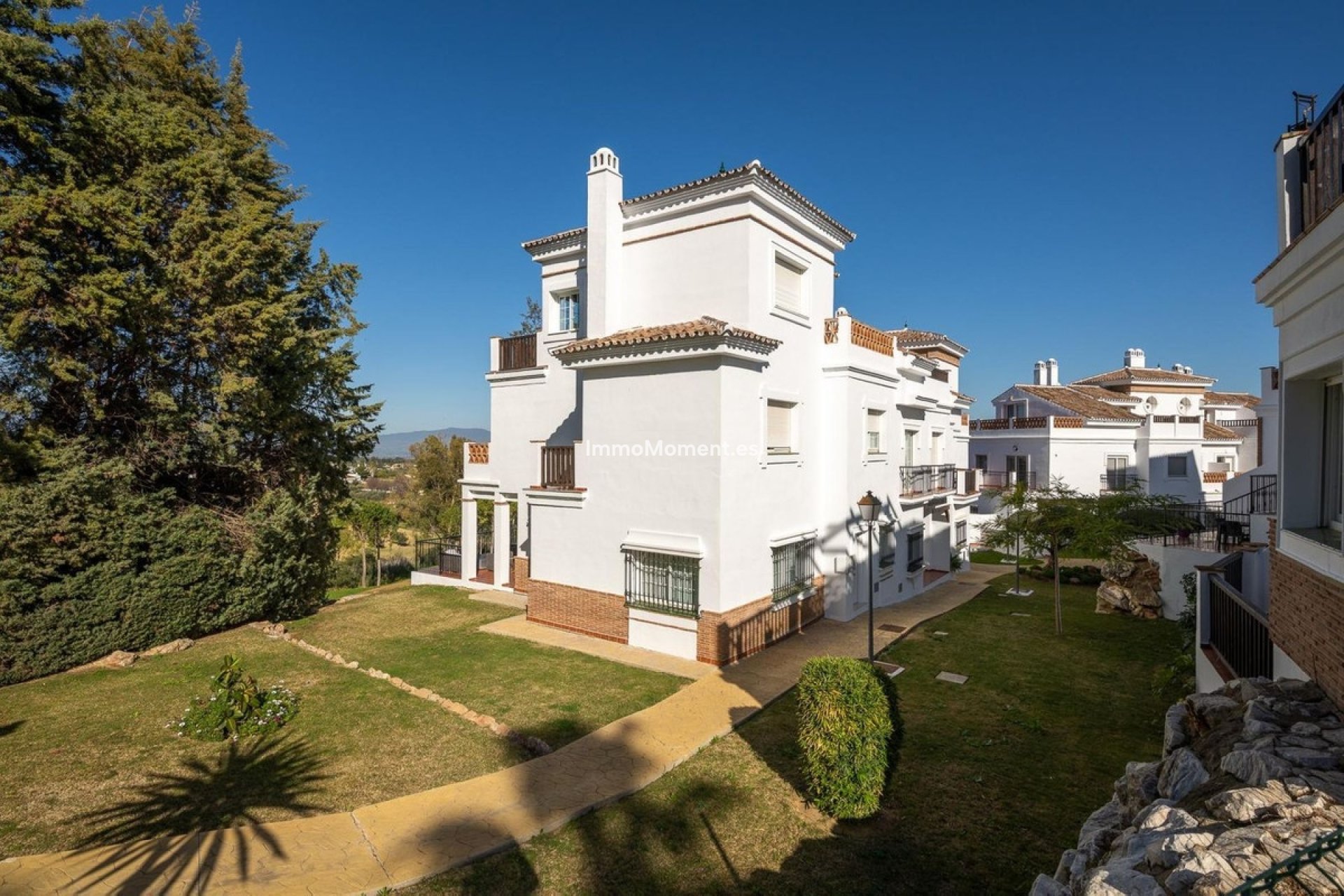 Bestaande woning - Rijtjeshuis - Binnenland  - Alhaurín de la Torre