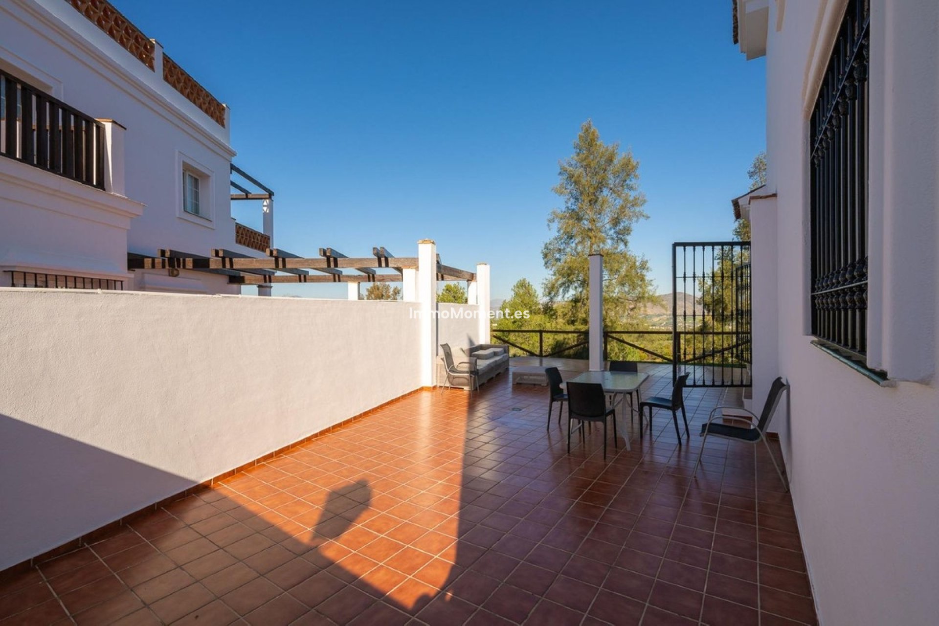 Bestaande woning - Rijtjeshuis - Binnenland  - Alhaurín de la Torre