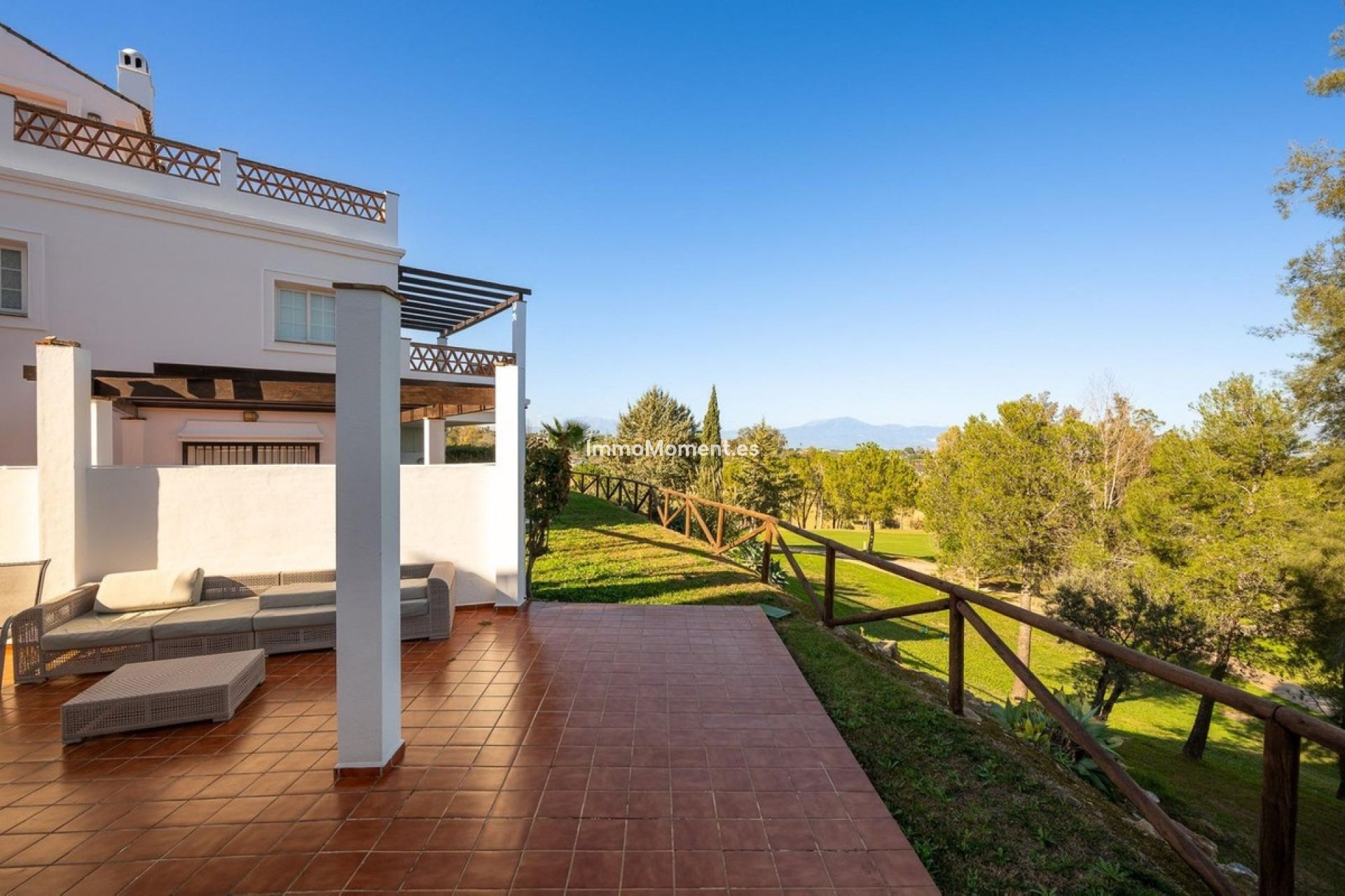 Bestaande woning - Rijtjeshuis - Binnenland  - Alhaurín de la Torre