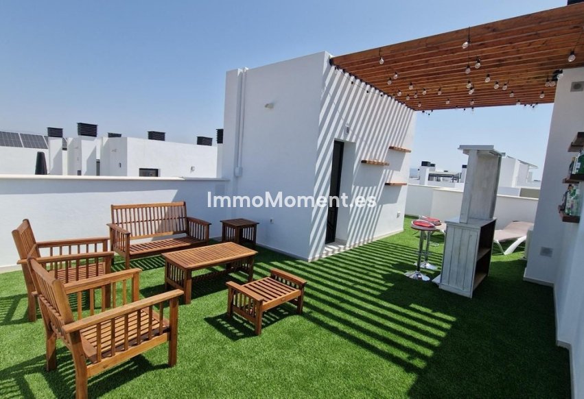 Bestaande woning - Rijtjeshuis - Binnenland  - Alhaurín de la Torre
