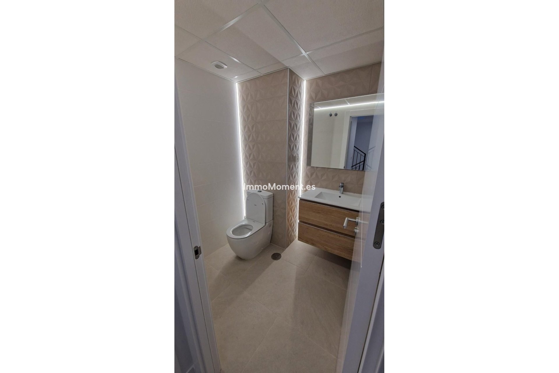 Bestaande woning - Rijtjeshuis - Binnenland  - Alhaurín de la Torre