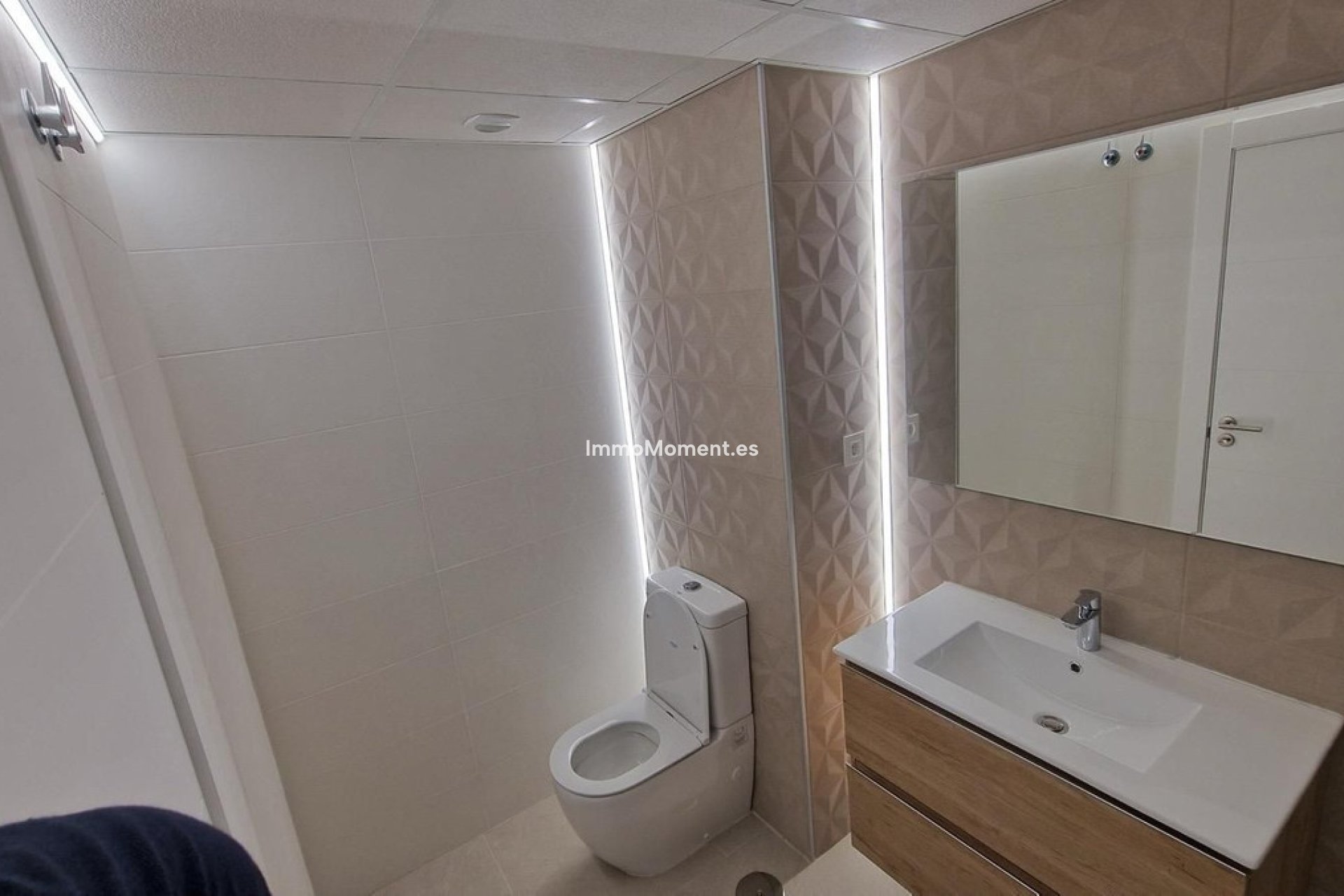 Bestaande woning - Rijtjeshuis - Binnenland  - Alhaurín de la Torre