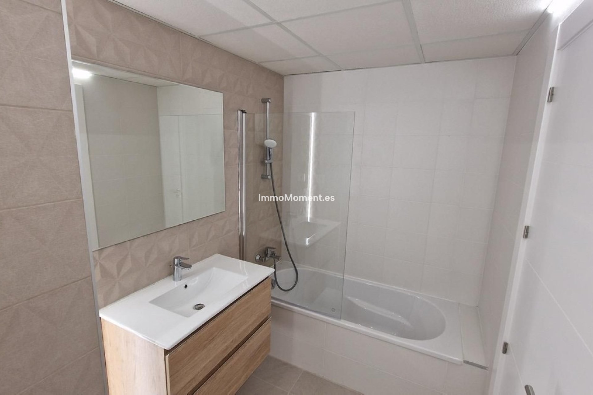 Bestaande woning - Rijtjeshuis - Binnenland  - Alhaurín de la Torre