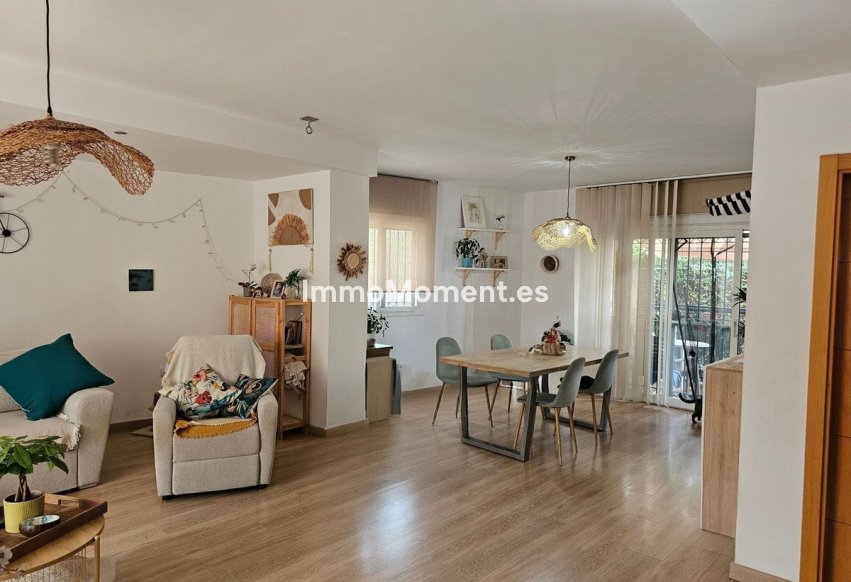 Bestaande woning - Rijtjeshuis - Binnenland  - Alhaurín de la Torre