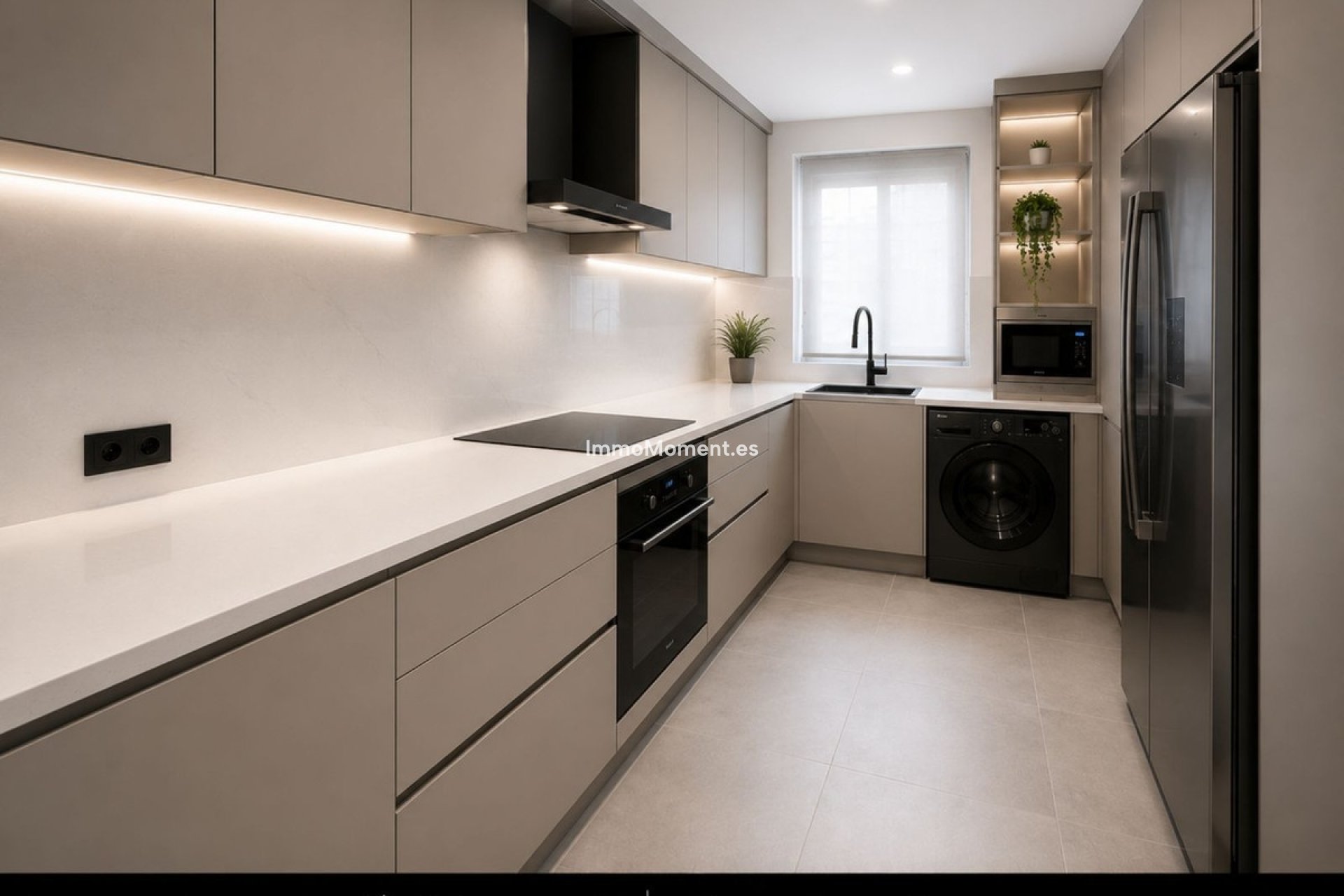 Bestaande woning - Rijtjeshuis - Binnenland  - Alhaurín de la Torre