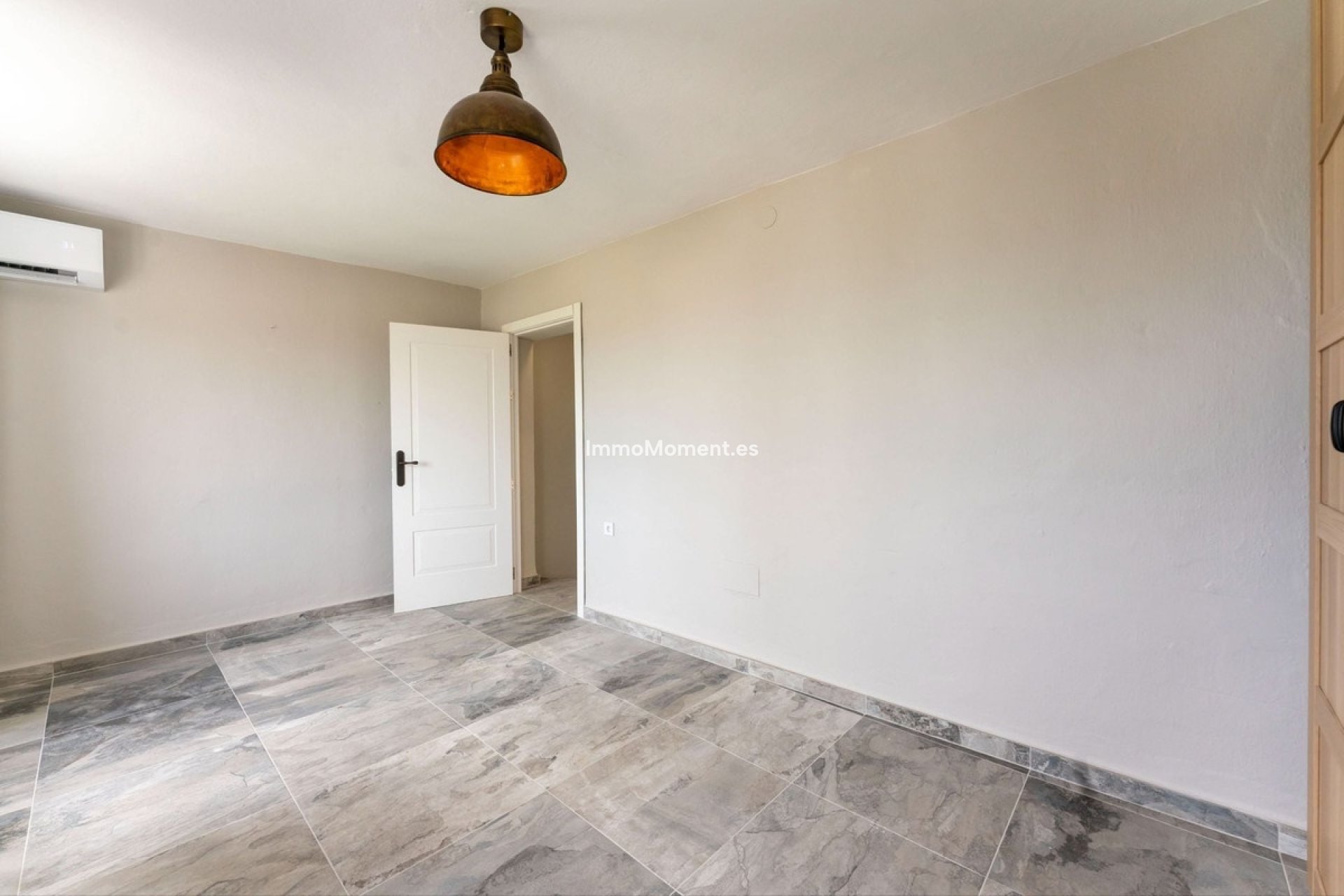 Bestaande woning - Rijtjeshuis - Binnenland  - Alhaurín el Grande Centro