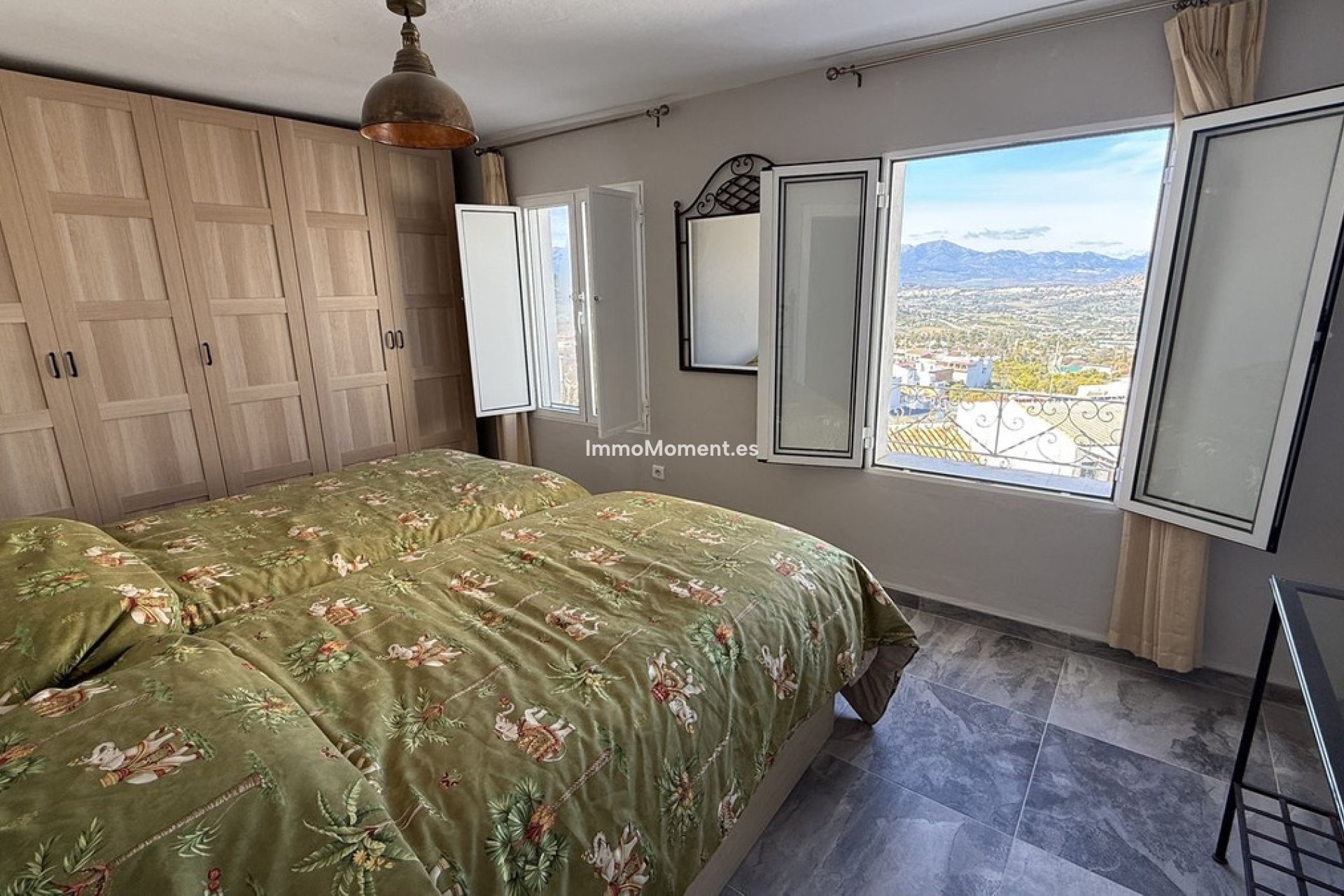 Bestaande woning - Rijtjeshuis - Binnenland  - Alhaurín el Grande Centro