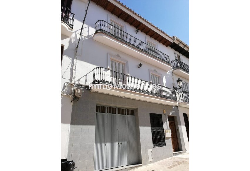 Bestaande woning - Rijtjeshuis - Binnenland  - Alhaurín el Grande Centro