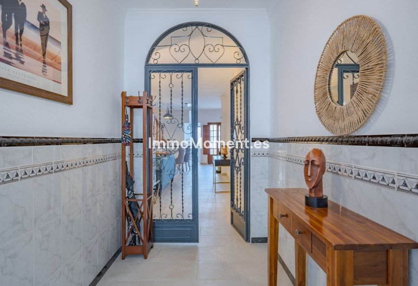 Bestaande woning - Rijtjeshuis - Binnenland  - Alhaurín el Grande Centro