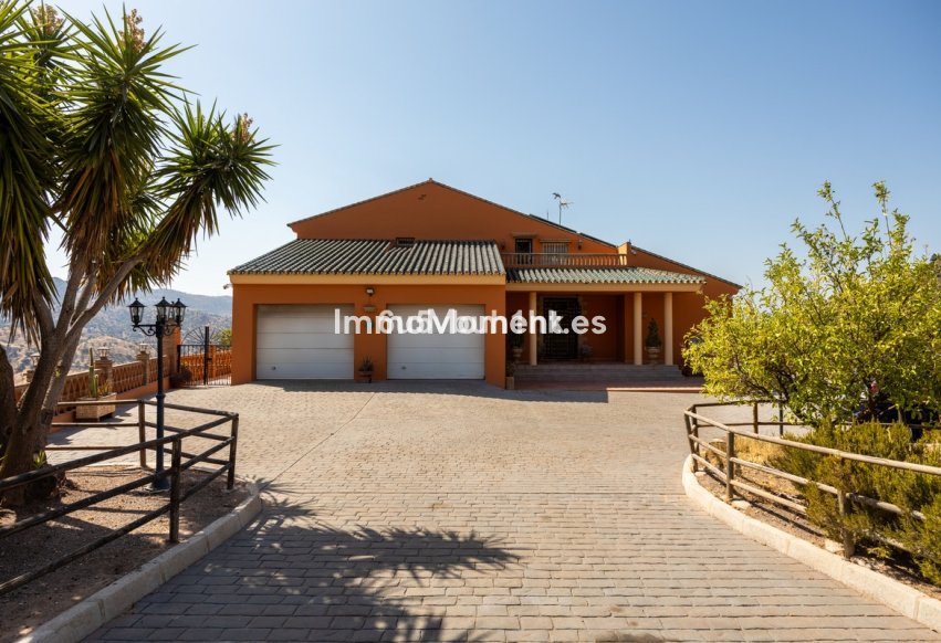 Bestaande woning - Rijtjeshuis - Binnenland  - Almogía