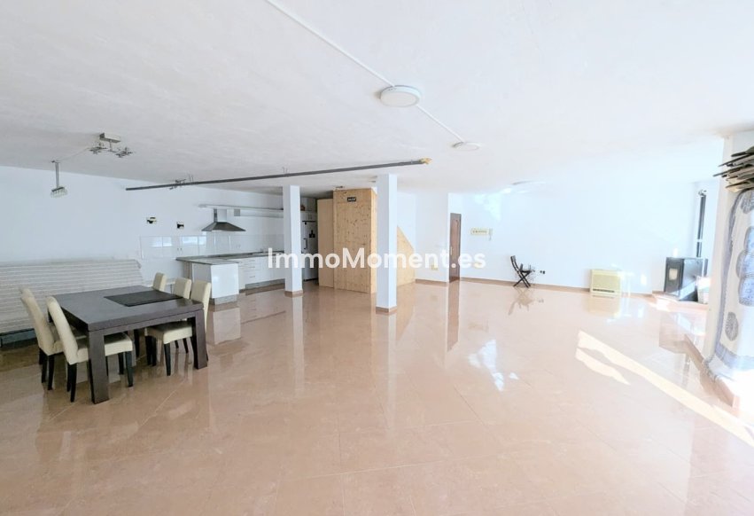 Bestaande woning - Rijtjeshuis - Binnenland  - Guaro