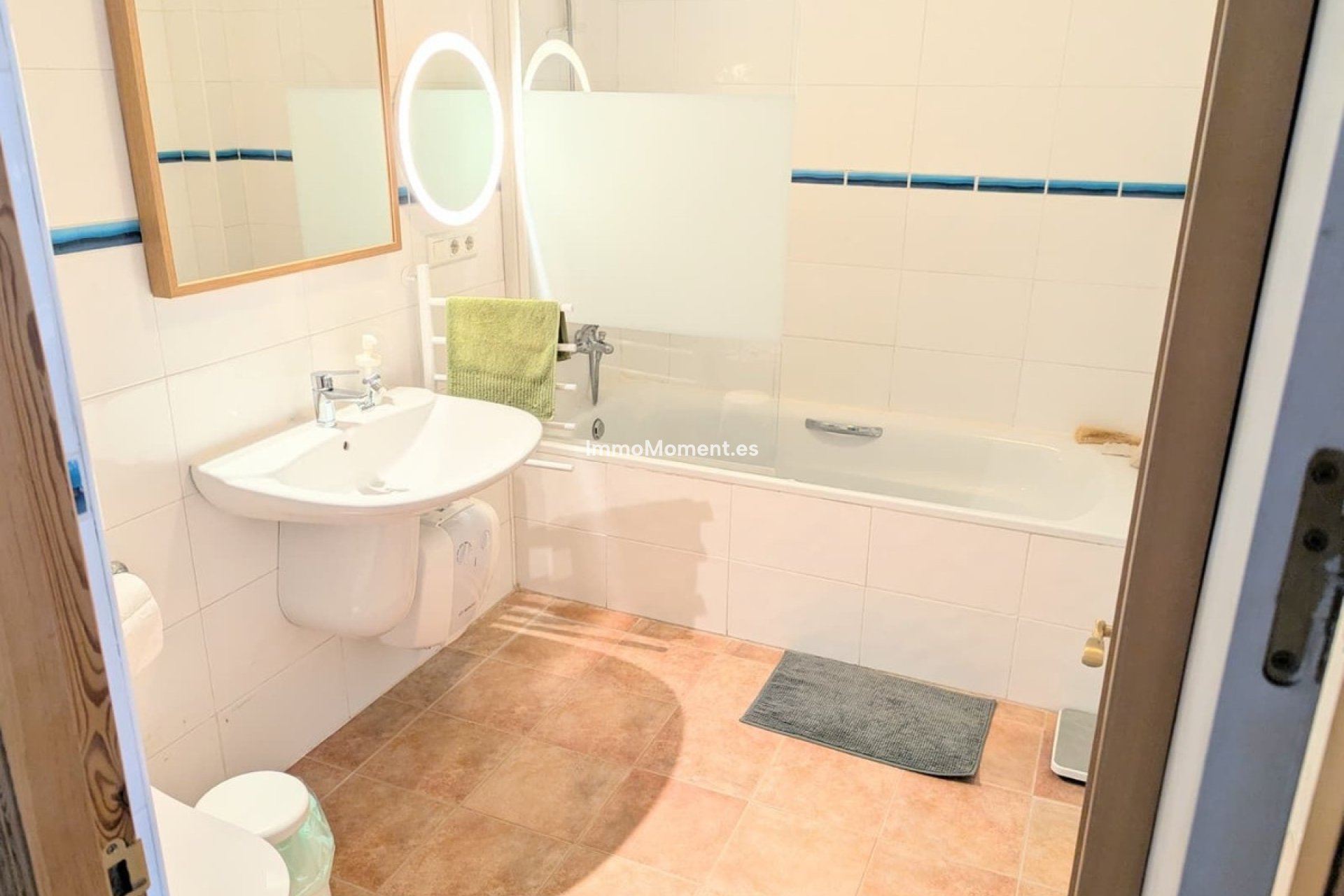 Bestaande woning - Rijtjeshuis - Binnenland  - Guaro