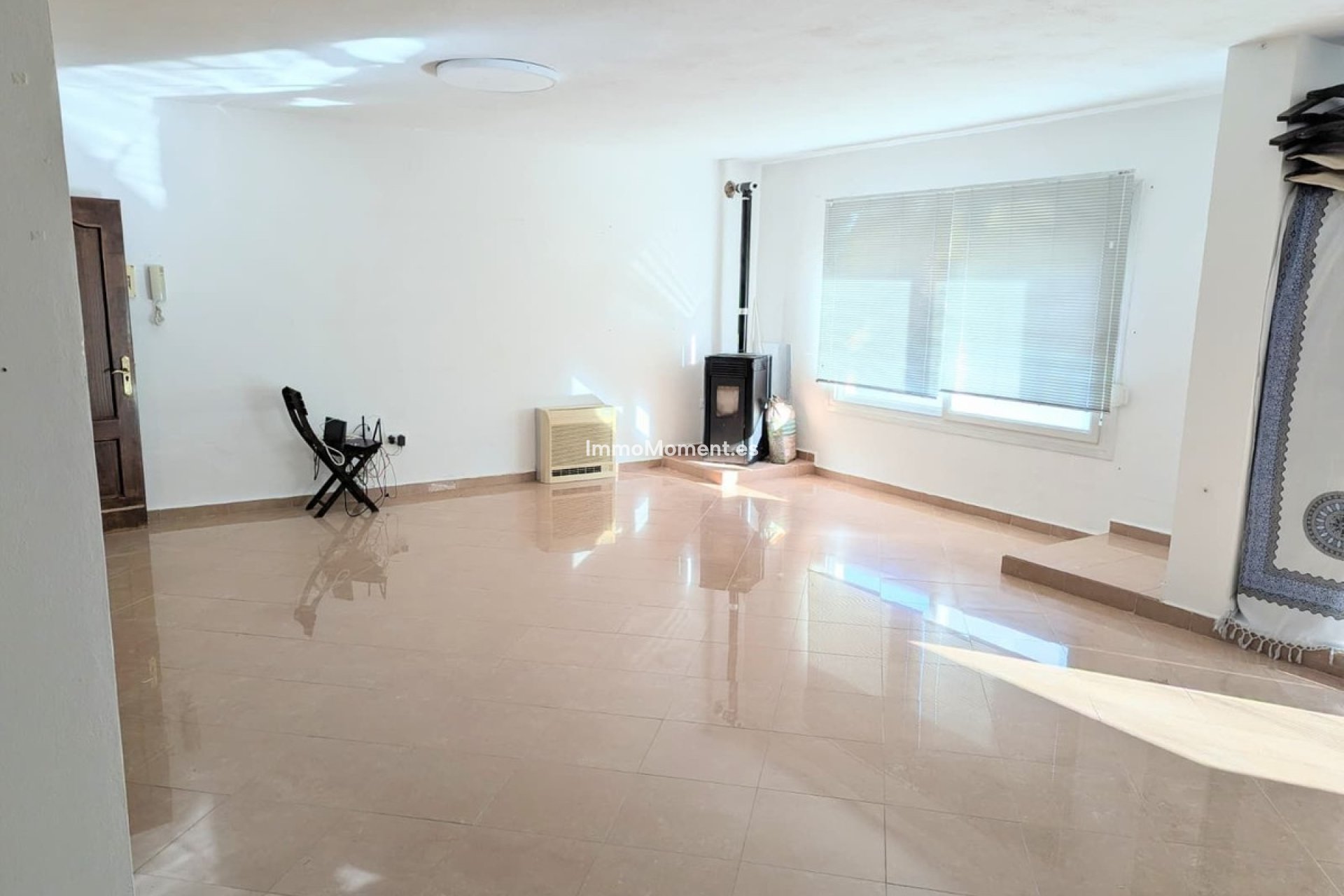 Bestaande woning - Rijtjeshuis - Binnenland  - Guaro