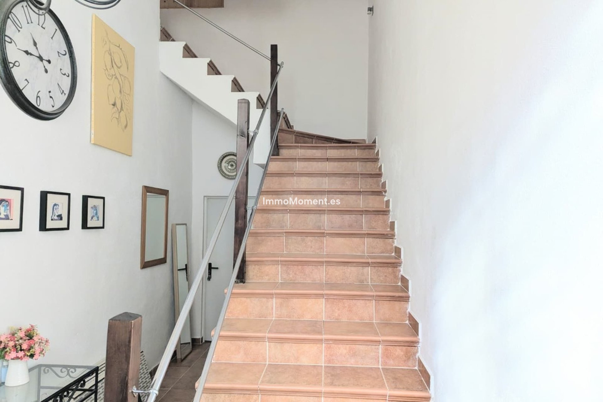 Bestaande woning - Rijtjeshuis - Binnenland  - Guaro