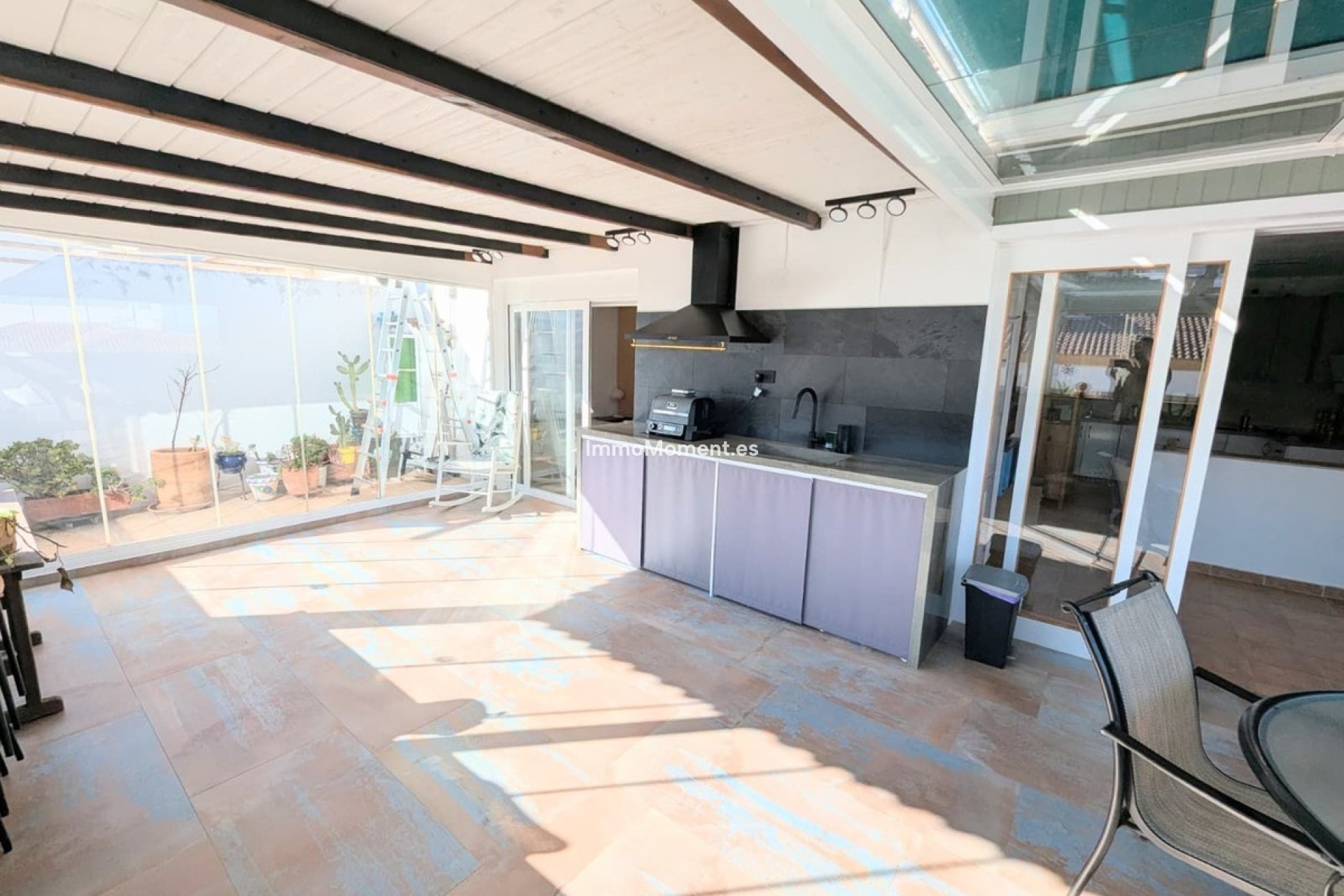 Bestaande woning - Rijtjeshuis - Binnenland  - Guaro