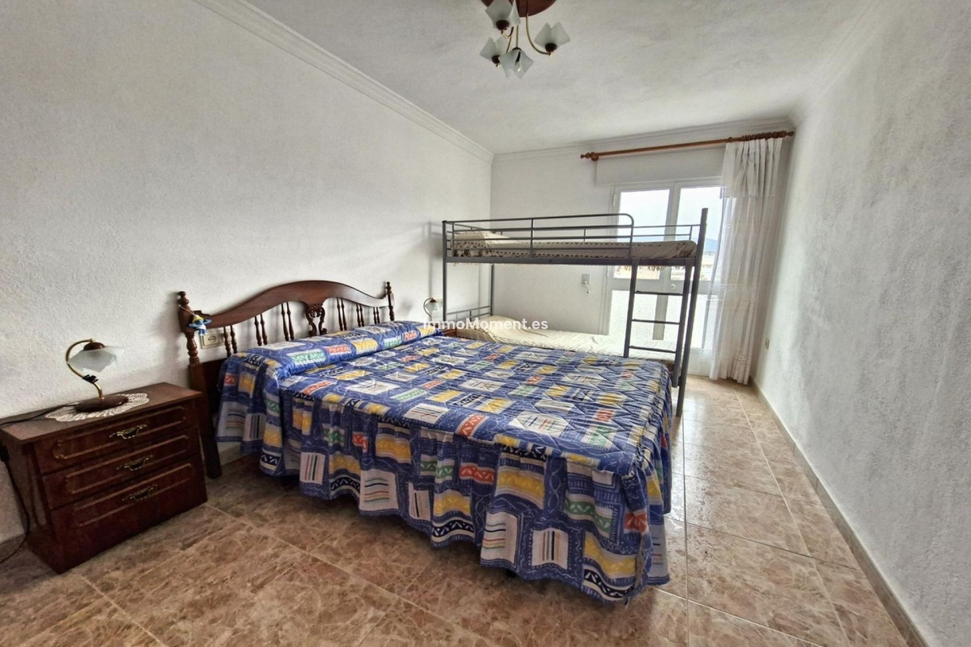 Bestaande woning - Rijtjeshuis - Binnenland  - Guaro