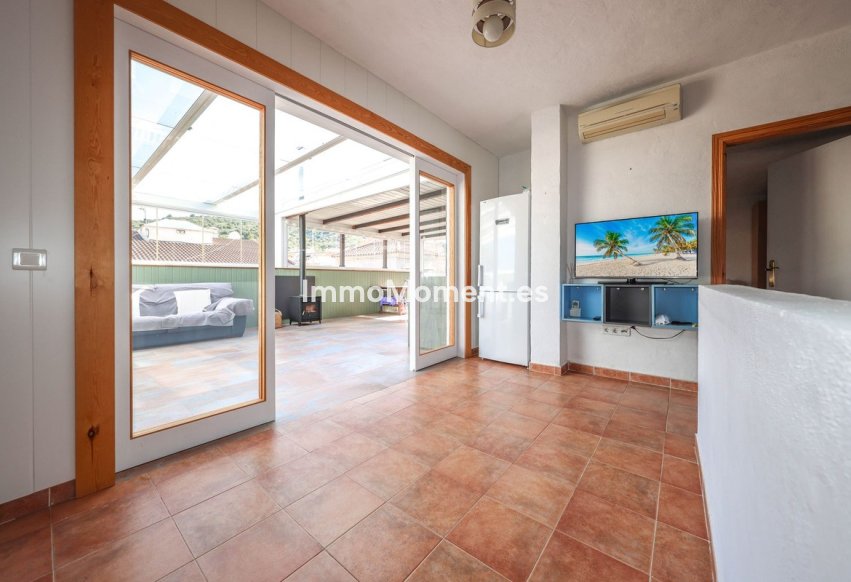 Bestaande woning - Rijtjeshuis - Binnenland  - Guaro