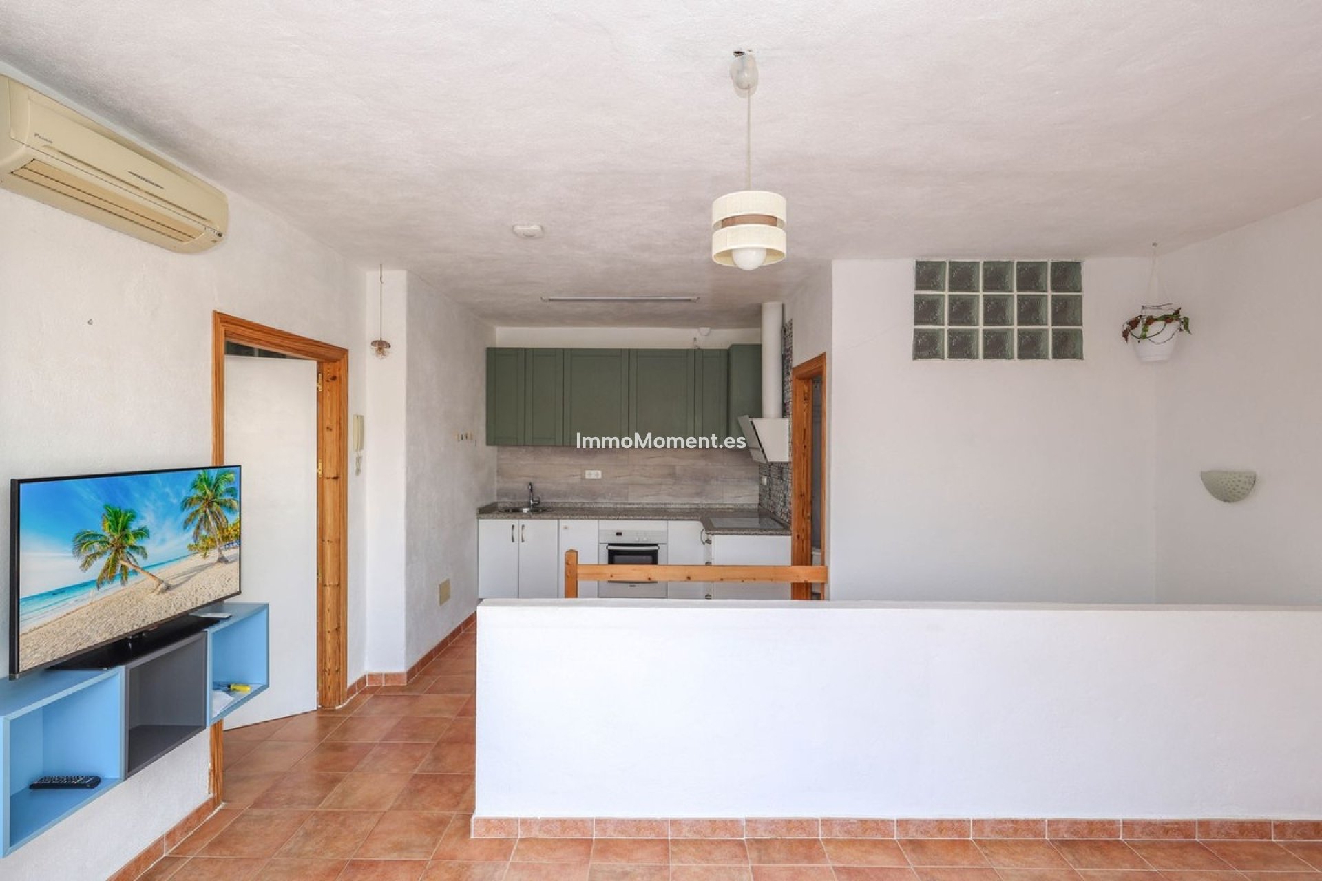 Bestaande woning - Rijtjeshuis - Binnenland  - Guaro
