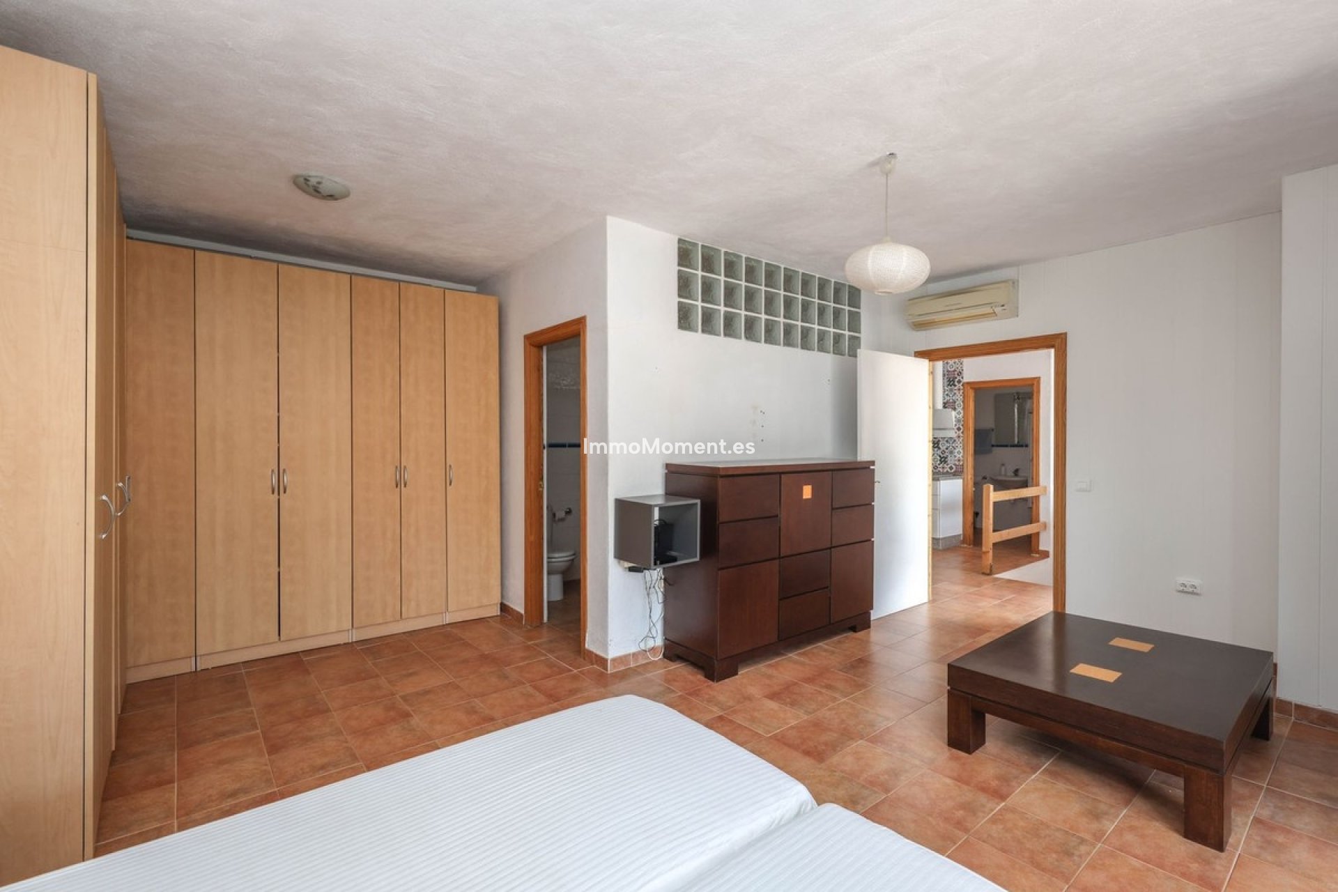 Bestaande woning - Rijtjeshuis - Binnenland  - Guaro