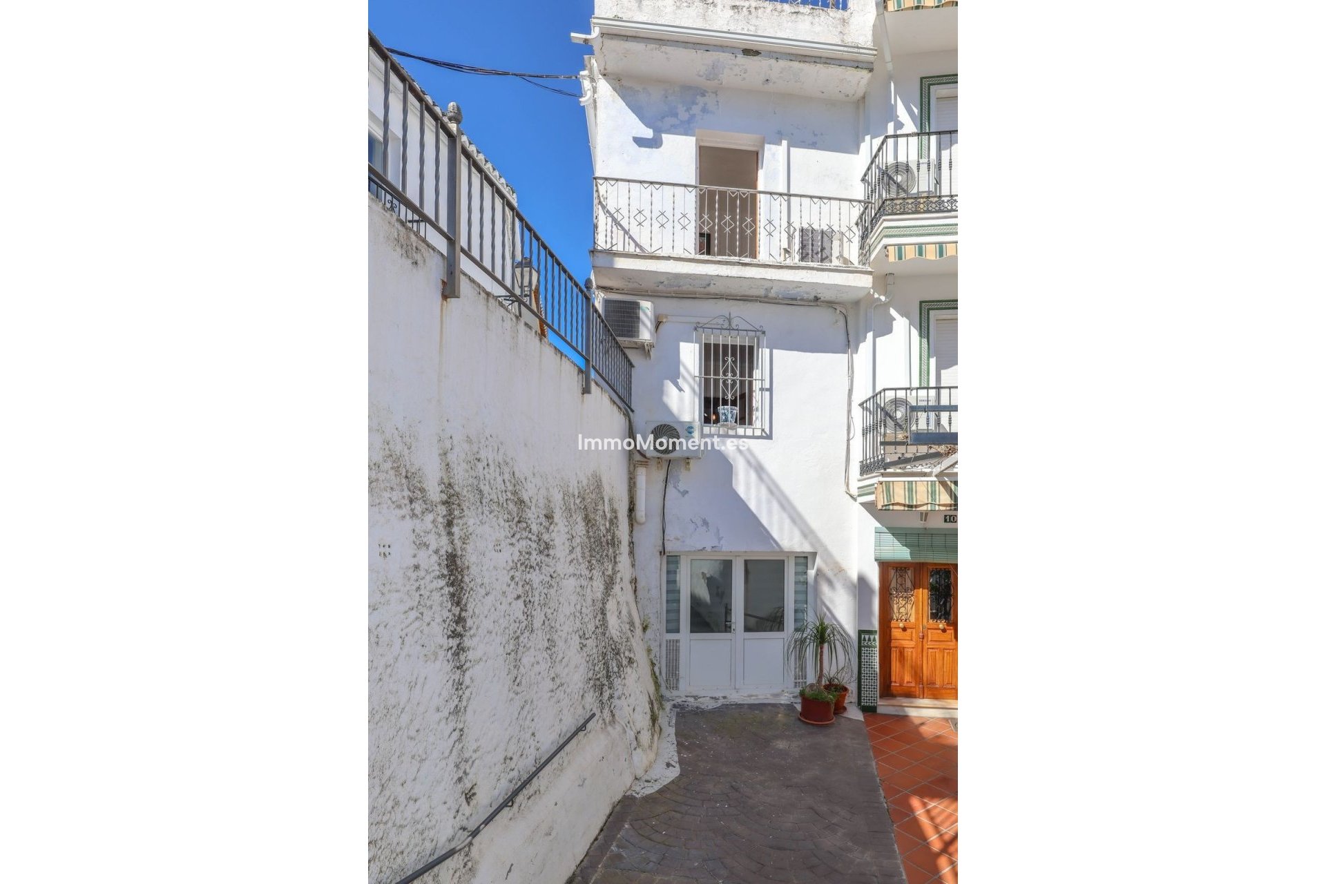 Bestaande woning - Rijtjeshuis - Binnenland  - Guaro