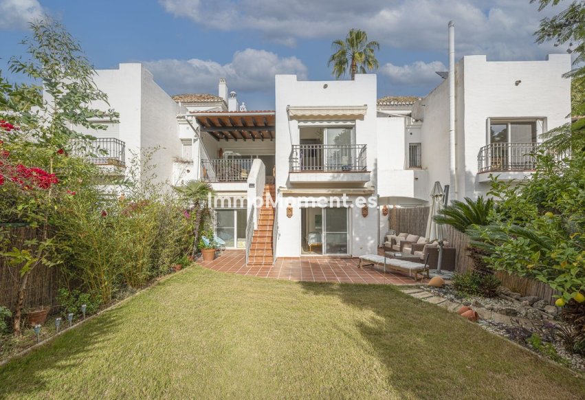 Bestaande woning - Rijtjeshuis - Binnenland  - Istán