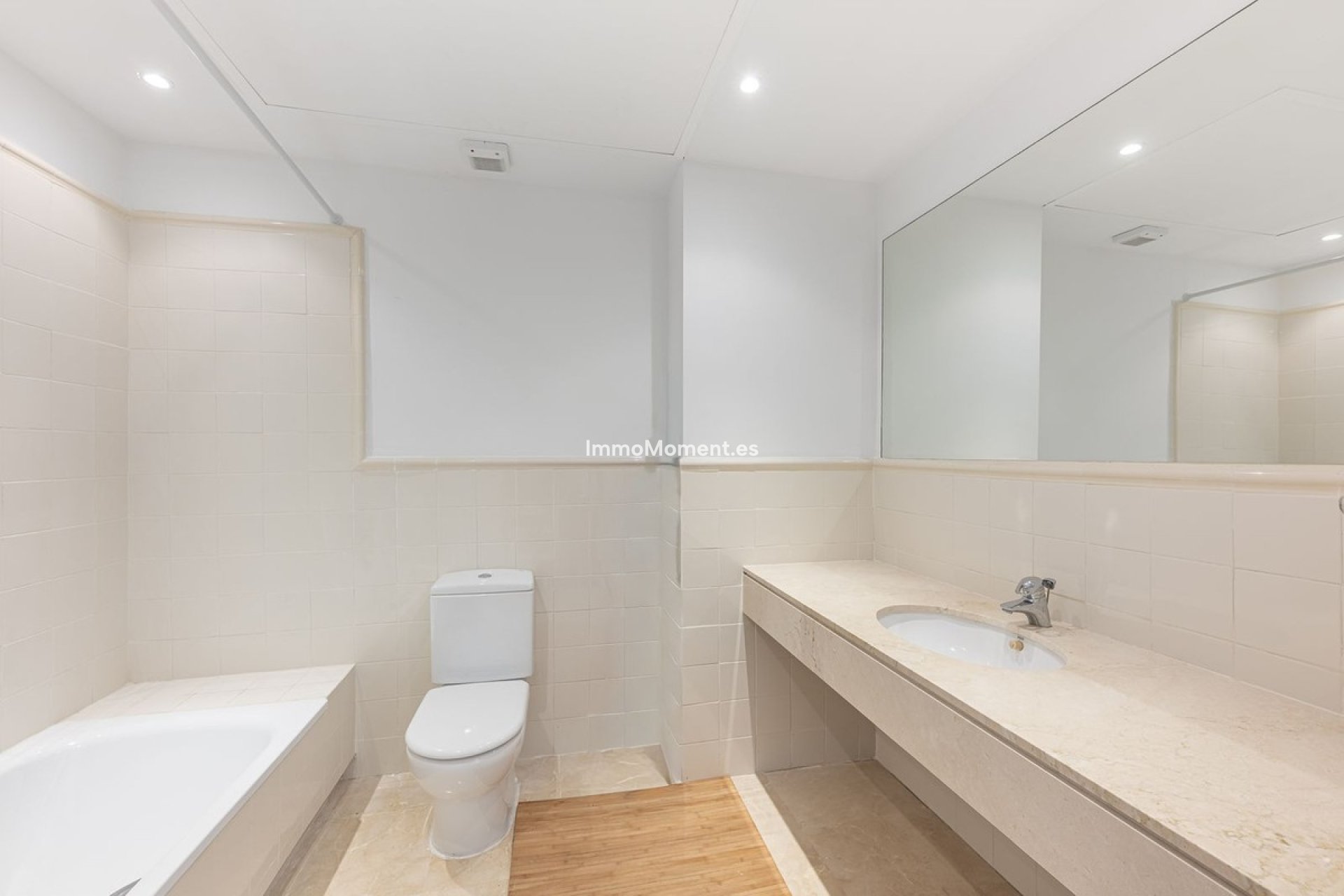 Bestaande woning - Rijtjeshuis - Binnenland  - Istán