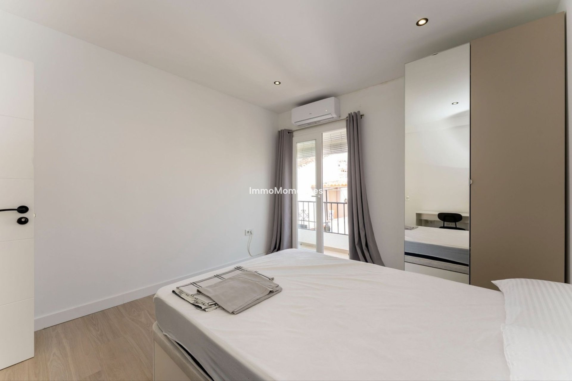 Bestaande woning - Rijtjeshuis - Binnenland  - Monda