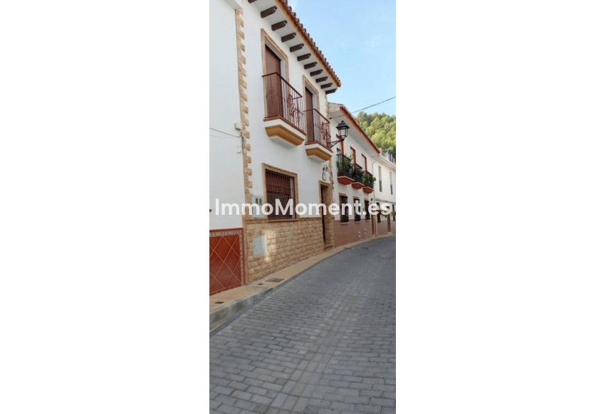 Bestaande woning - Rijtjeshuis - Binnenland  - Monda