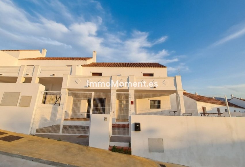 Bestaande woning - Rijtjeshuis - Casares - Doña Julia