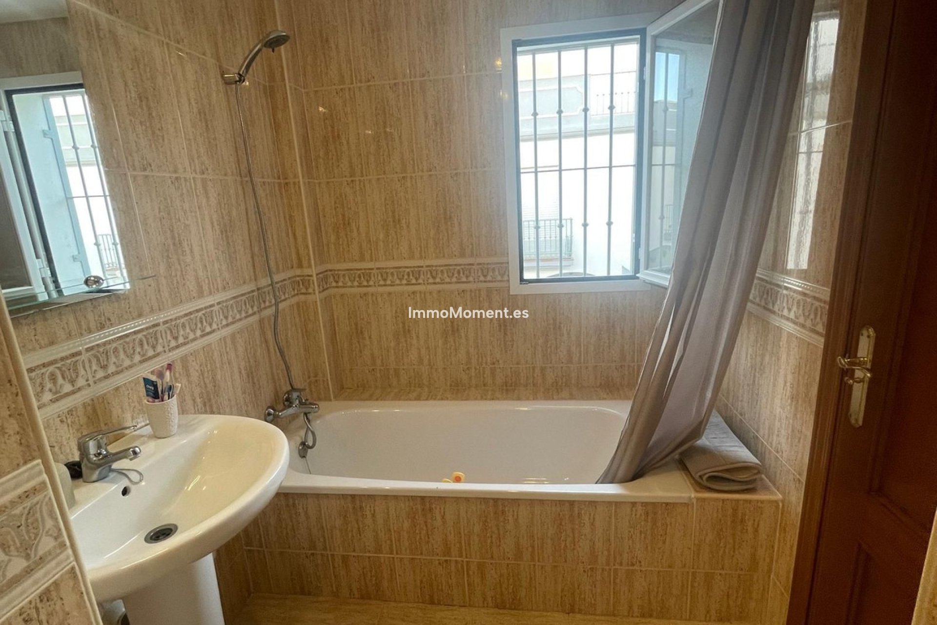 Bestaande woning - Rijtjeshuis - Estepona  - Atalaya