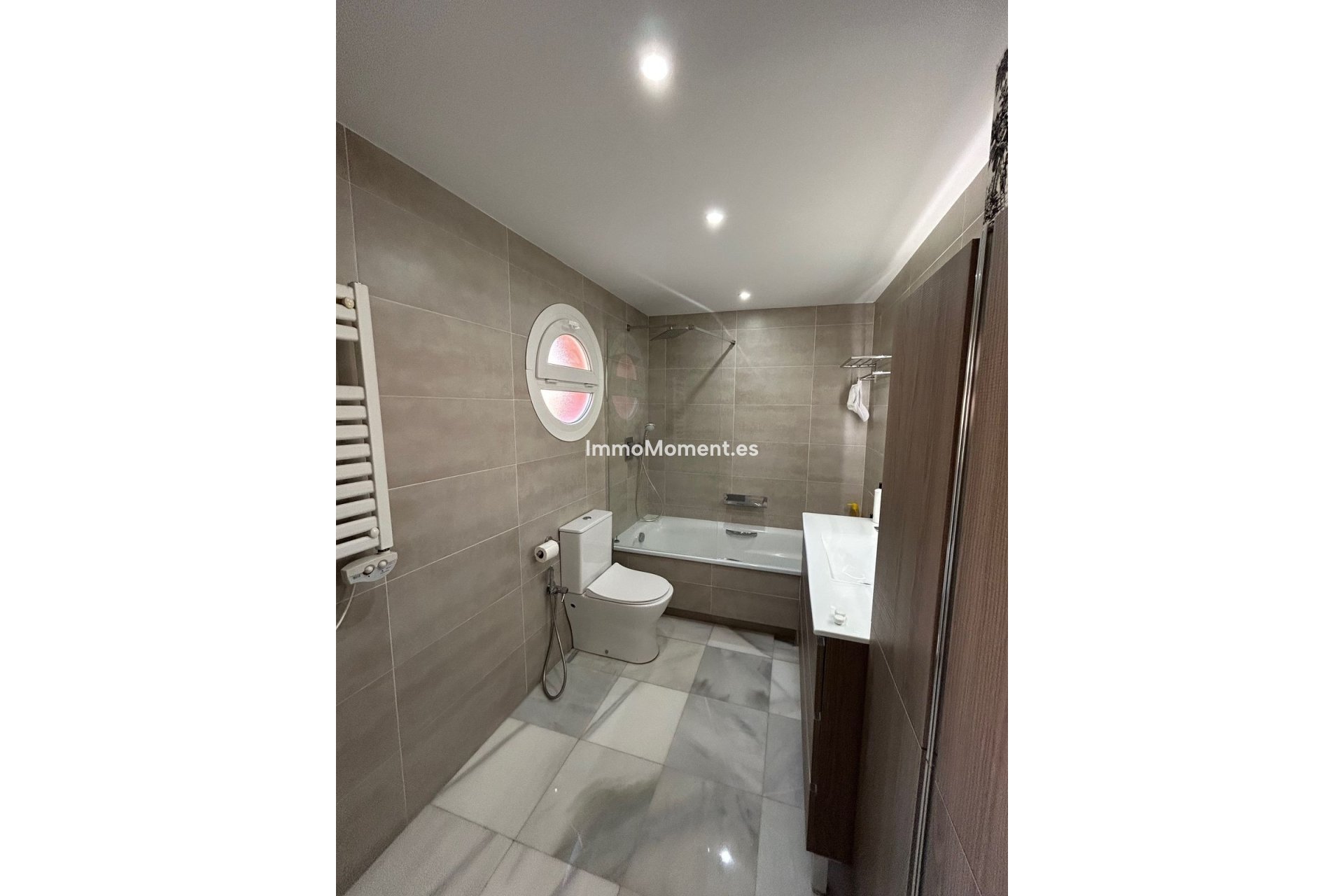 Bestaande woning - Rijtjeshuis - Estepona  - Atalaya