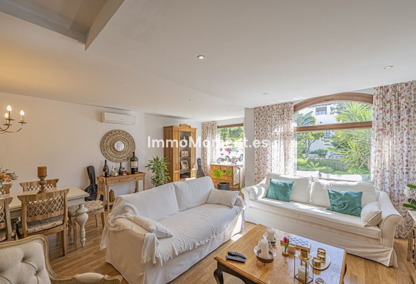 Bestaande woning - Rijtjeshuis - Estepona  - Atalaya