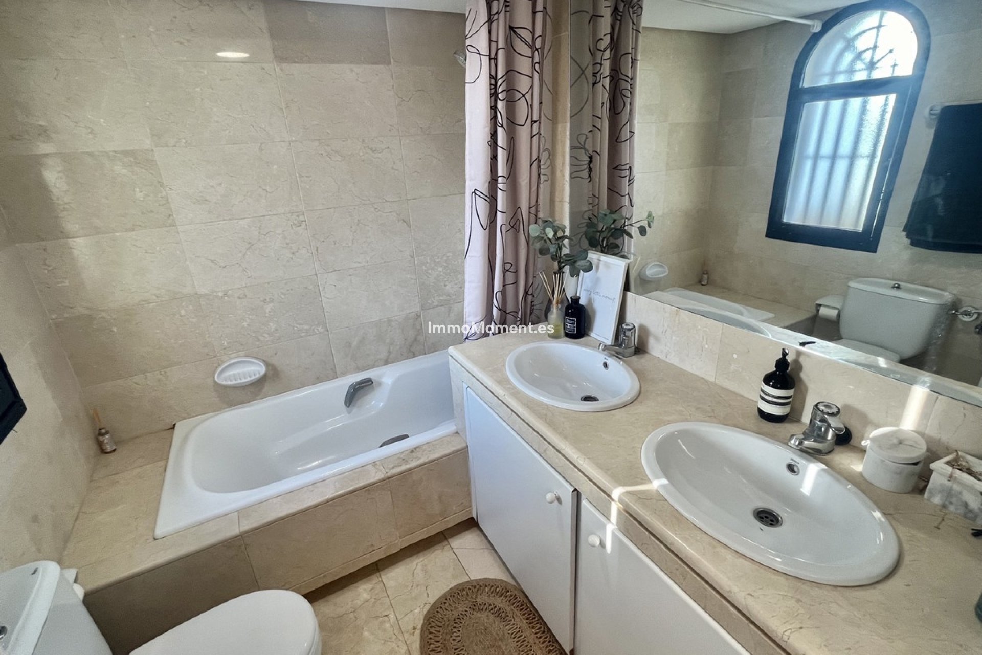 Bestaande woning - Rijtjeshuis - Estepona  - Costalita