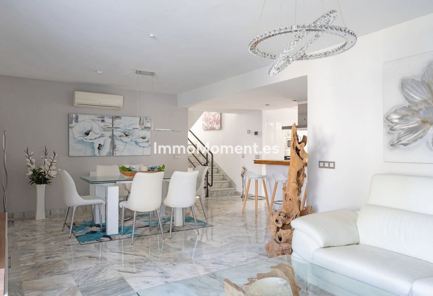 Bestaande woning - Rijtjeshuis - Estepona  - Costalita
