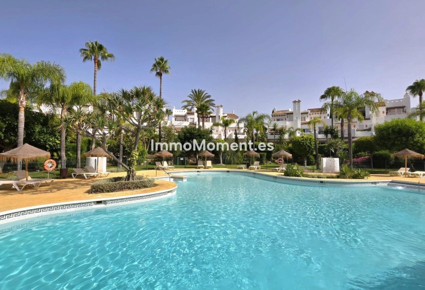 Bestaande woning - Rijtjeshuis - Estepona  - Costalita