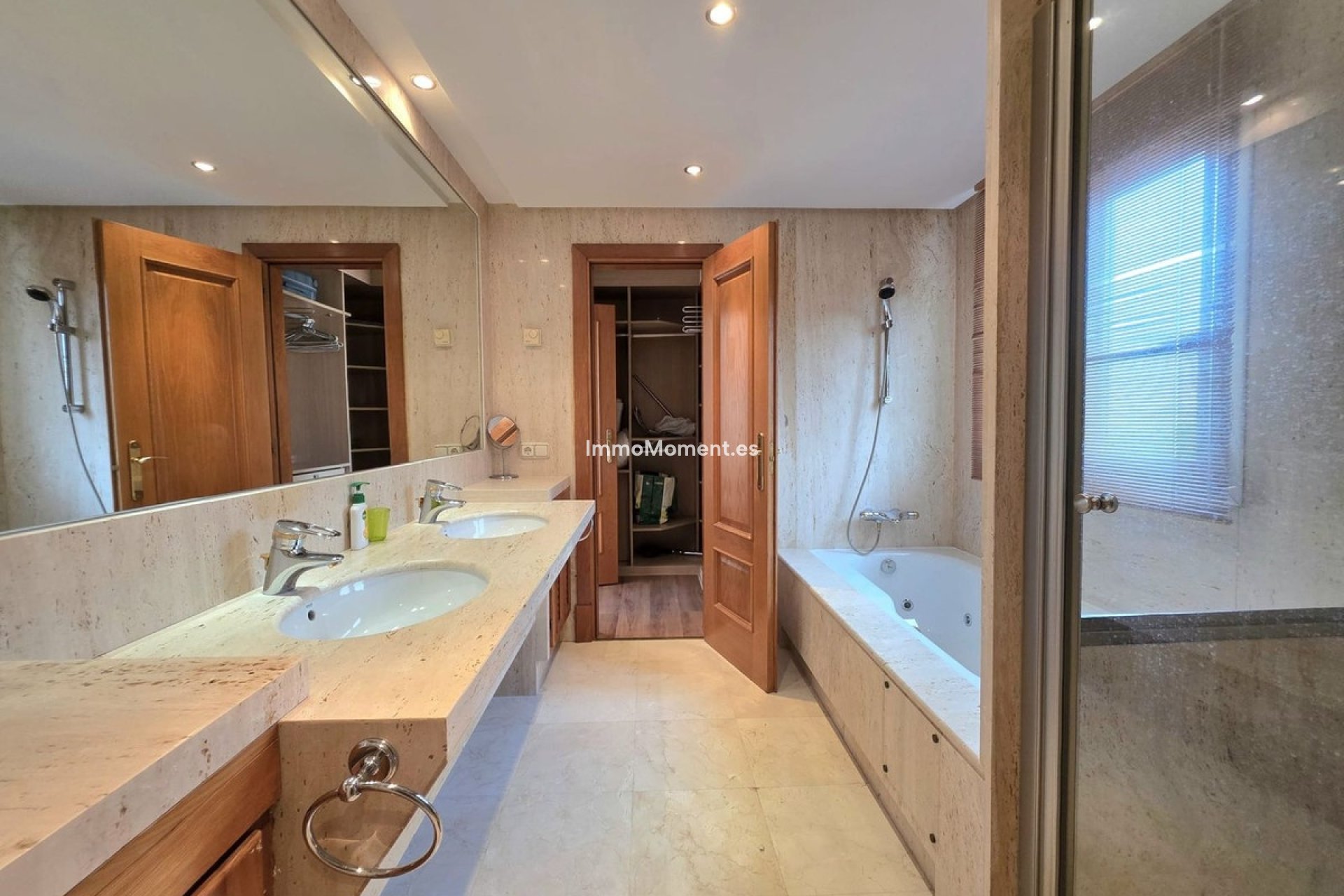 Bestaande woning - Rijtjeshuis - Estepona  - Costalita
