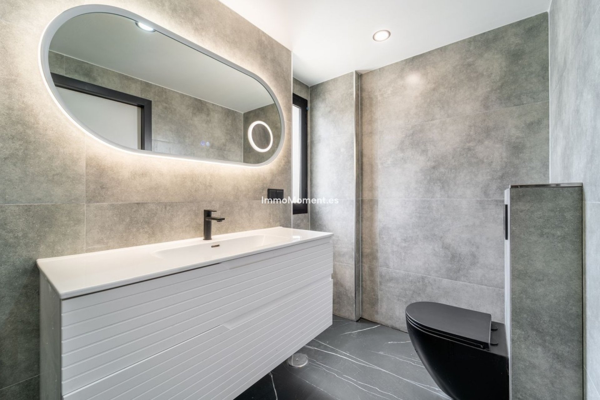 Bestaande woning - Rijtjeshuis - Estepona  - Estepona Centro