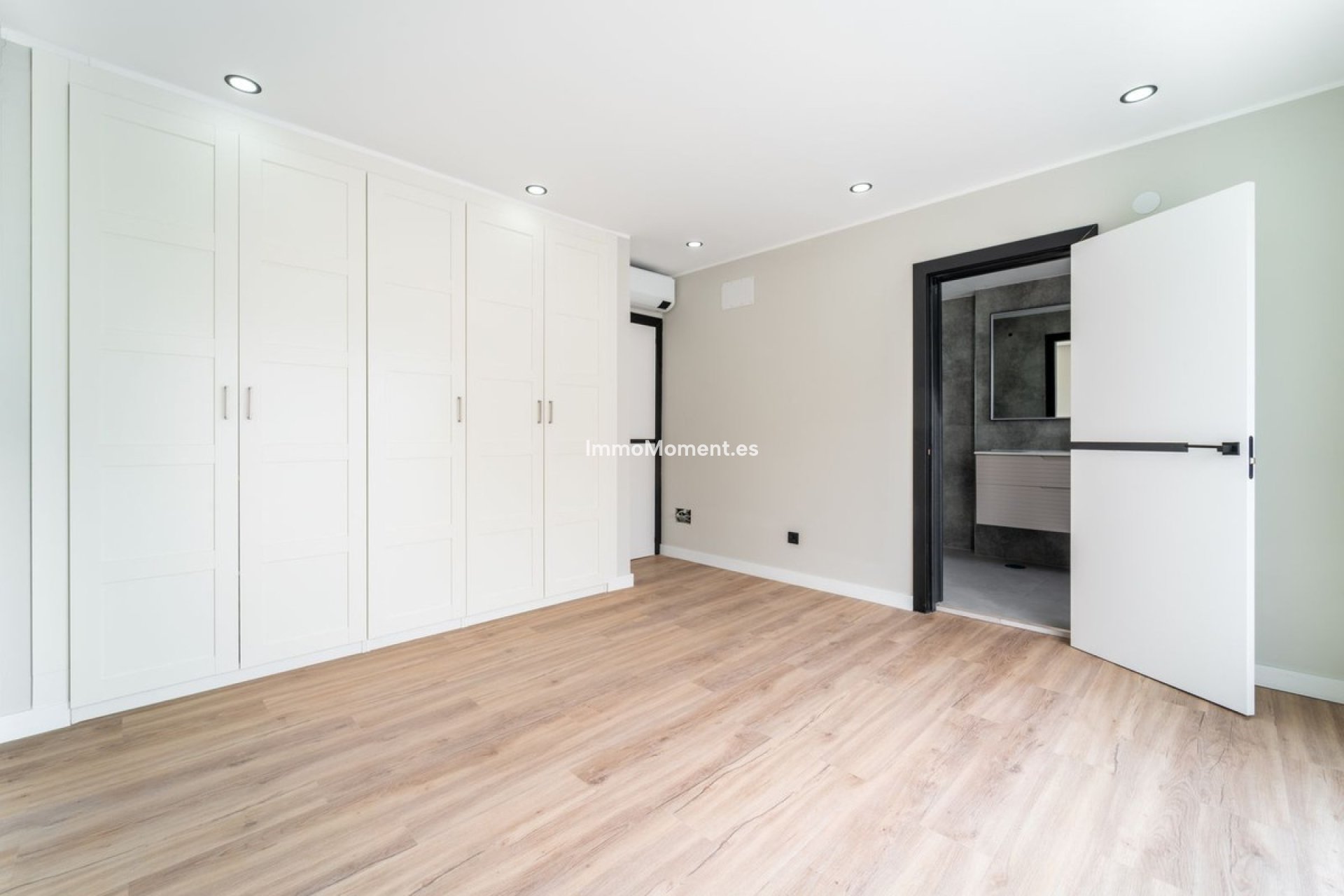 Bestaande woning - Rijtjeshuis - Estepona  - Estepona Centro