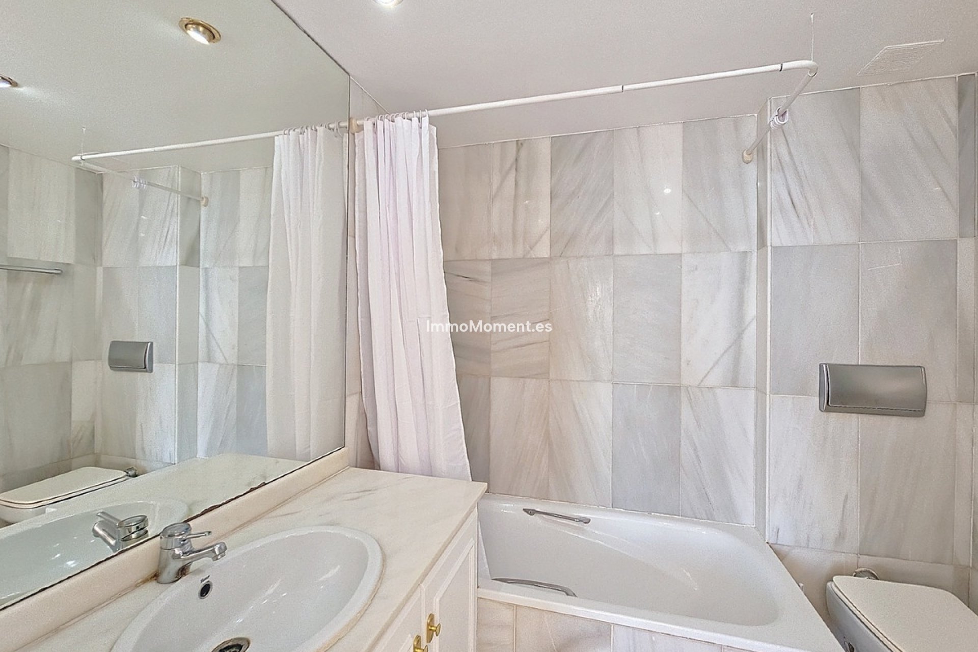 Bestaande woning - Rijtjeshuis - Estepona  - Estepona Centro