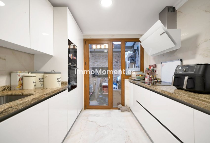 Bestaande woning - Rijtjeshuis - Estepona  - Estepona Centro