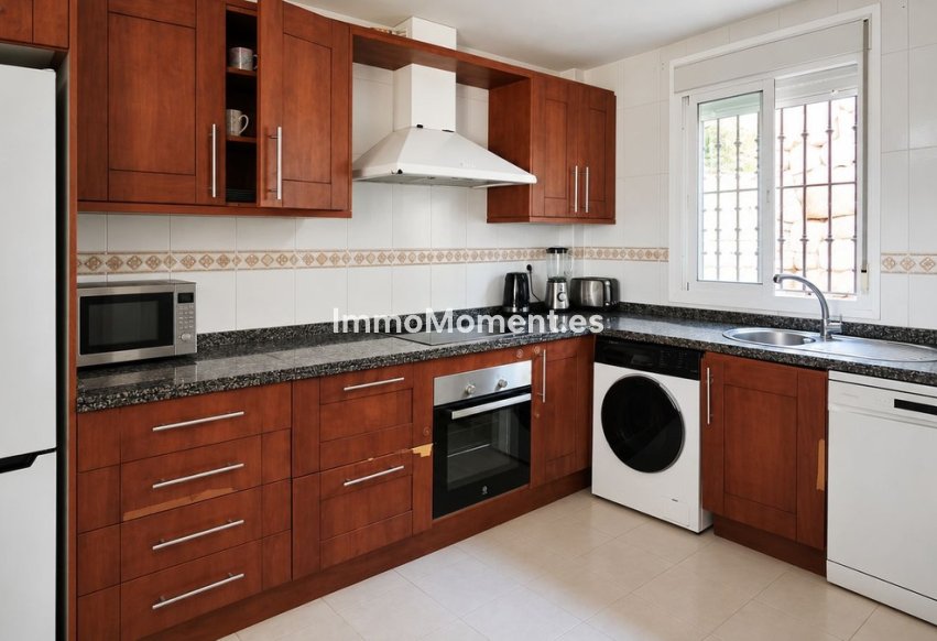 Bestaande woning - Rijtjeshuis - Estepona  - Estepona Centro