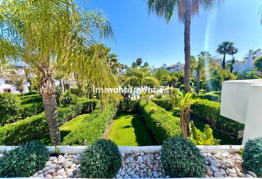 Bestaande woning - Rijtjeshuis - Estepona  - Estepona Centro