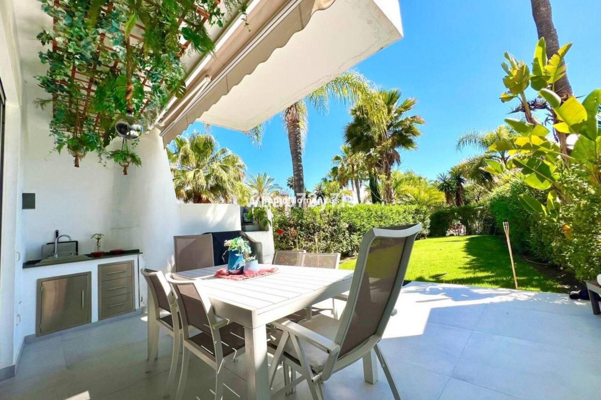 Bestaande woning - Rijtjeshuis - Estepona  - Estepona Centro