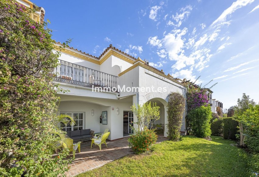 Bestaande woning - Rijtjeshuis - Estepona  - Estepona Centro