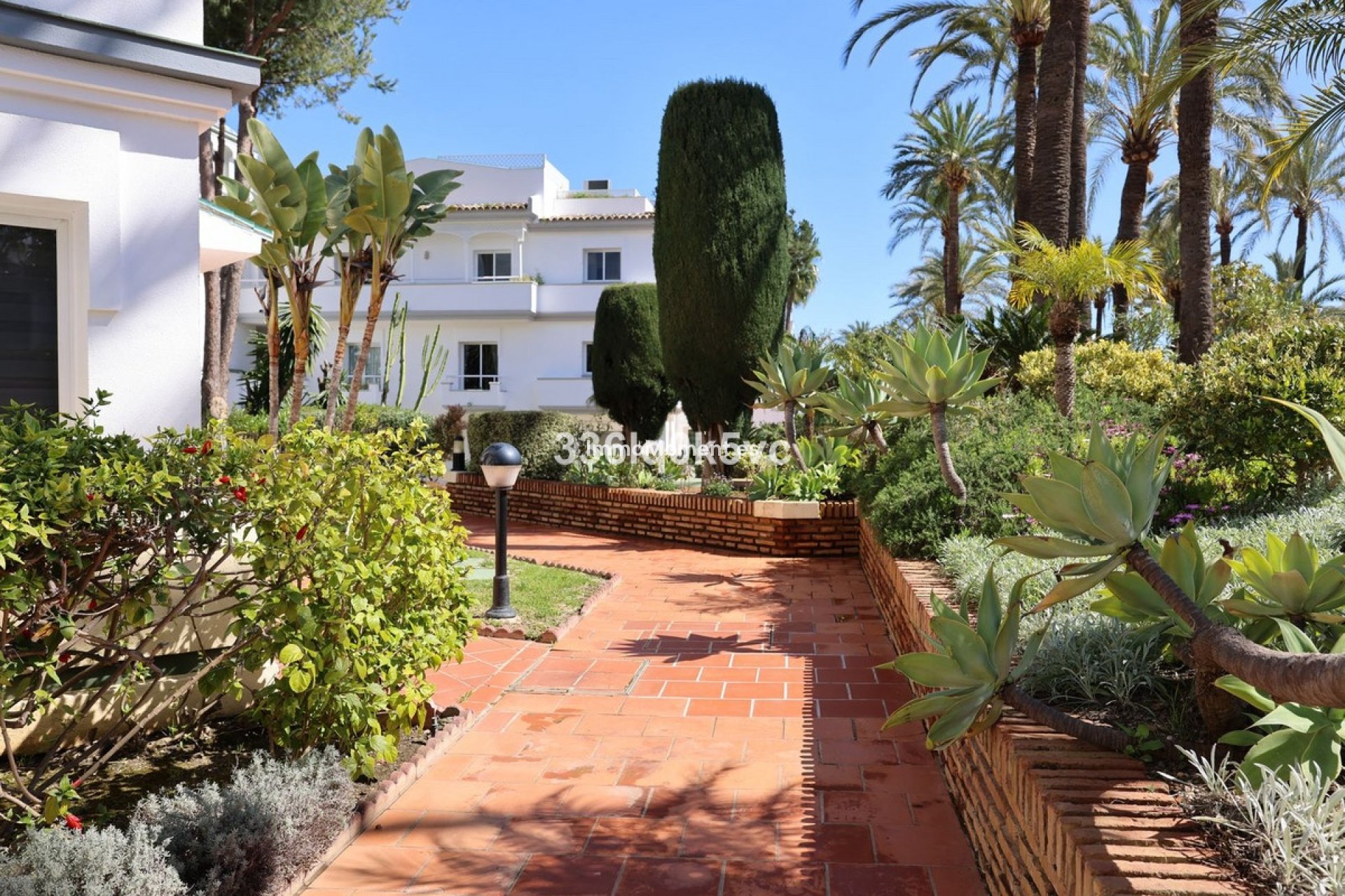 Bestaande woning - Rijtjeshuis - Estepona  - Estepona Centro
