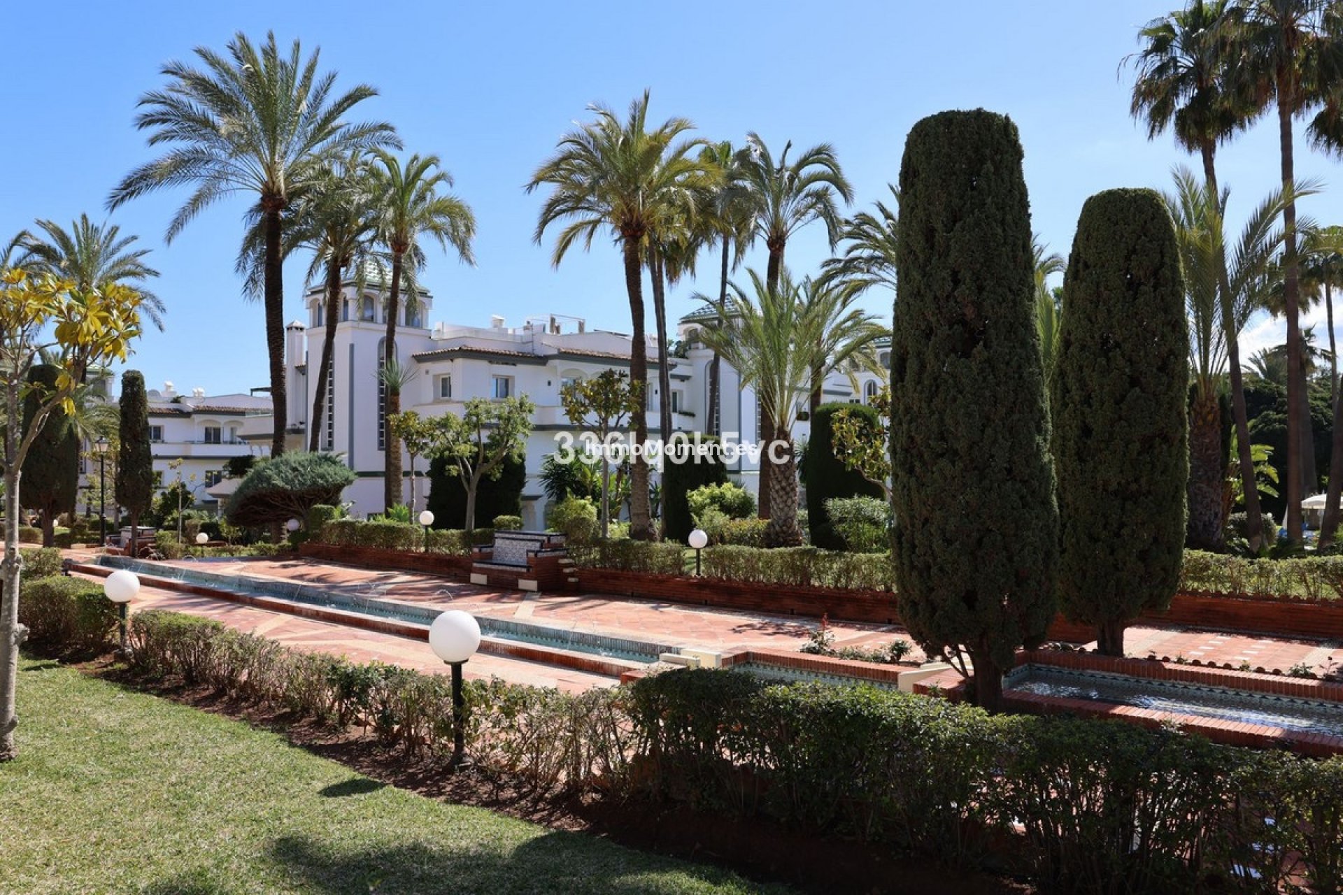Bestaande woning - Rijtjeshuis - Estepona  - Estepona Centro